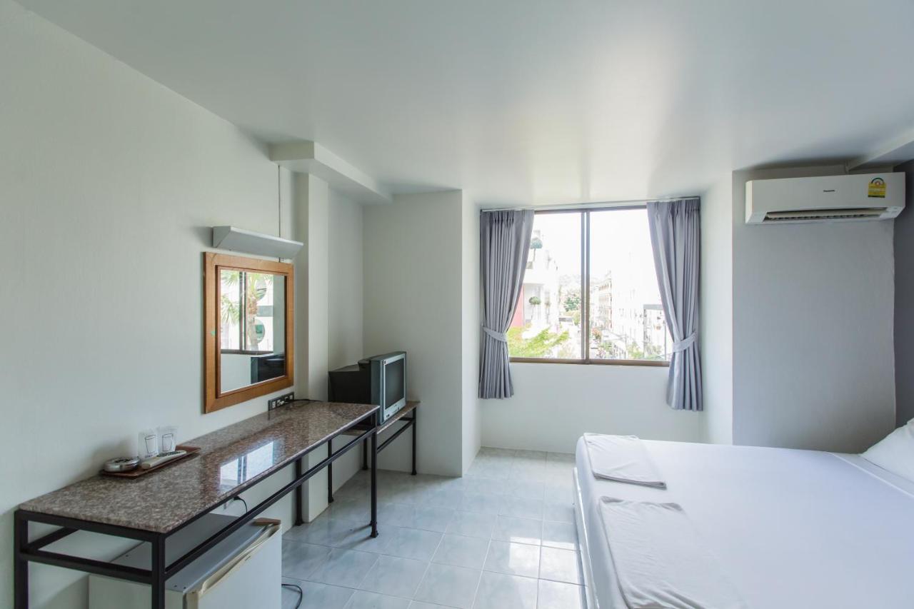 Chongko Guesthouse Phuket Exterior photo
